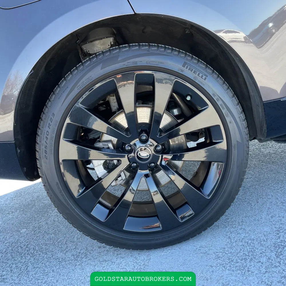 2023 Land Rover Range Rover P400 SE