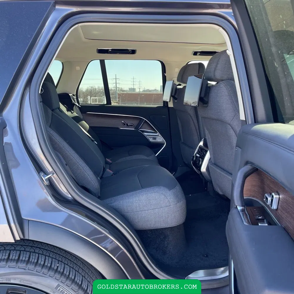 2023 Land Rover Range Rover P400 SE