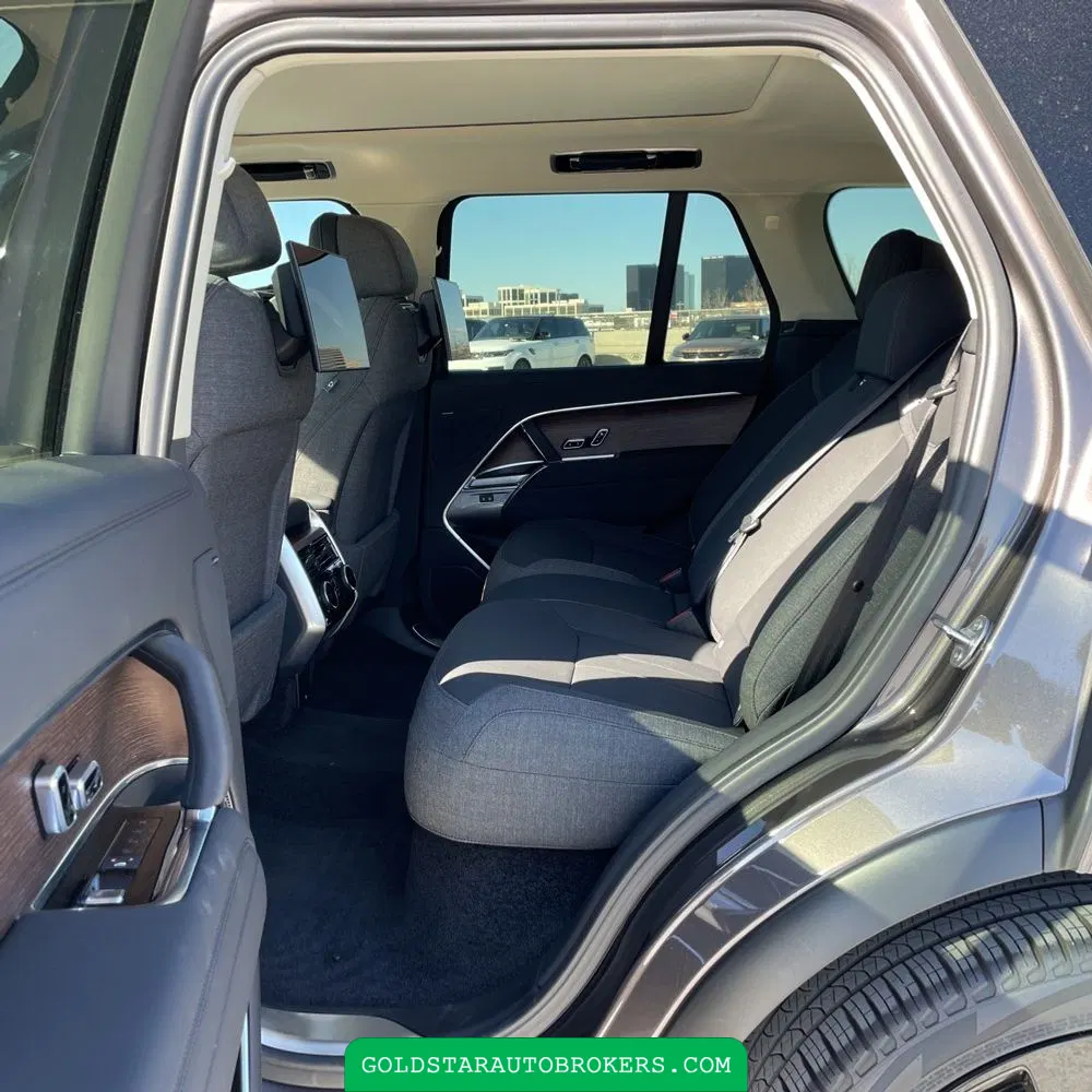 2023 Land Rover Range Rover P400 SE