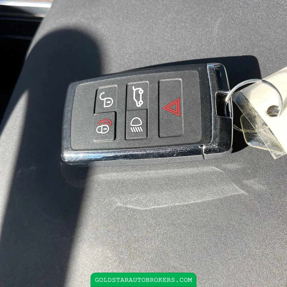 2023 Land Rover Range Rover P400 SE