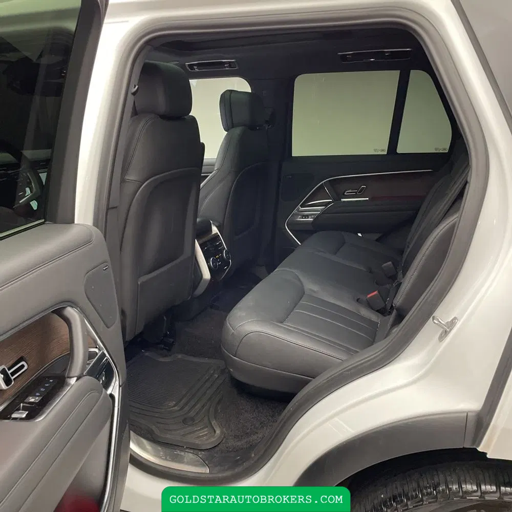 2023 Land Rover Range Rover P400 SE