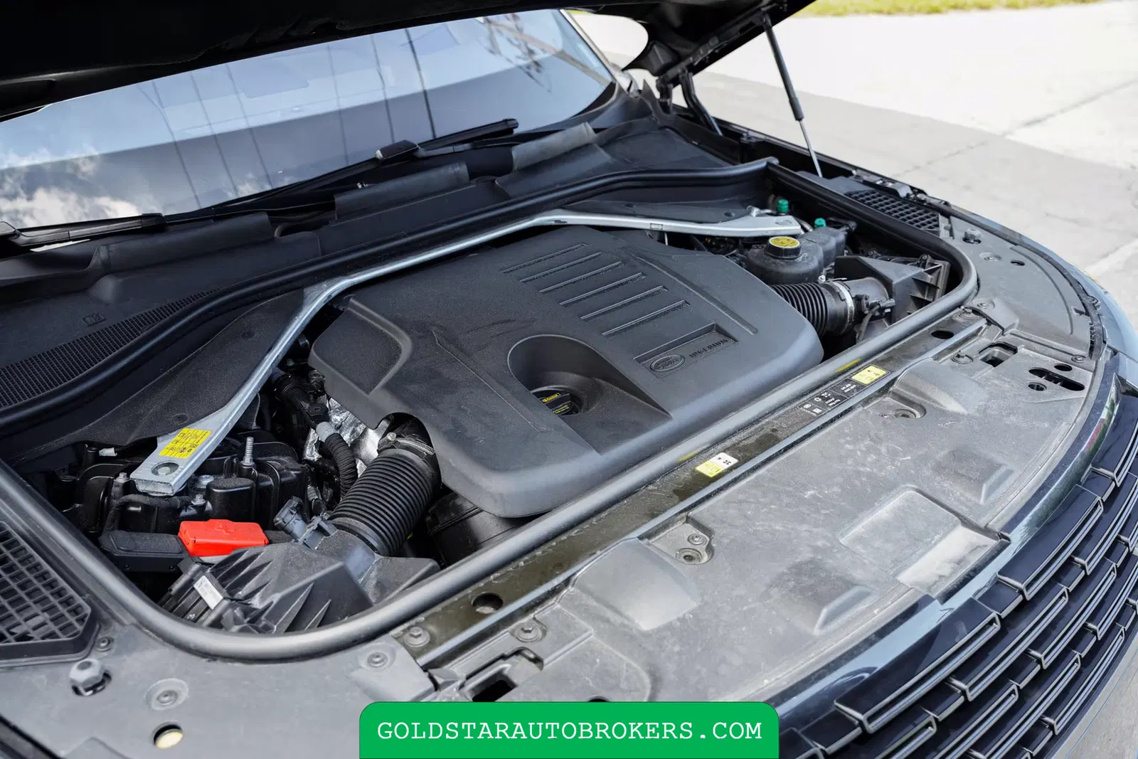 2023 Land Rover Range Rover SE P400