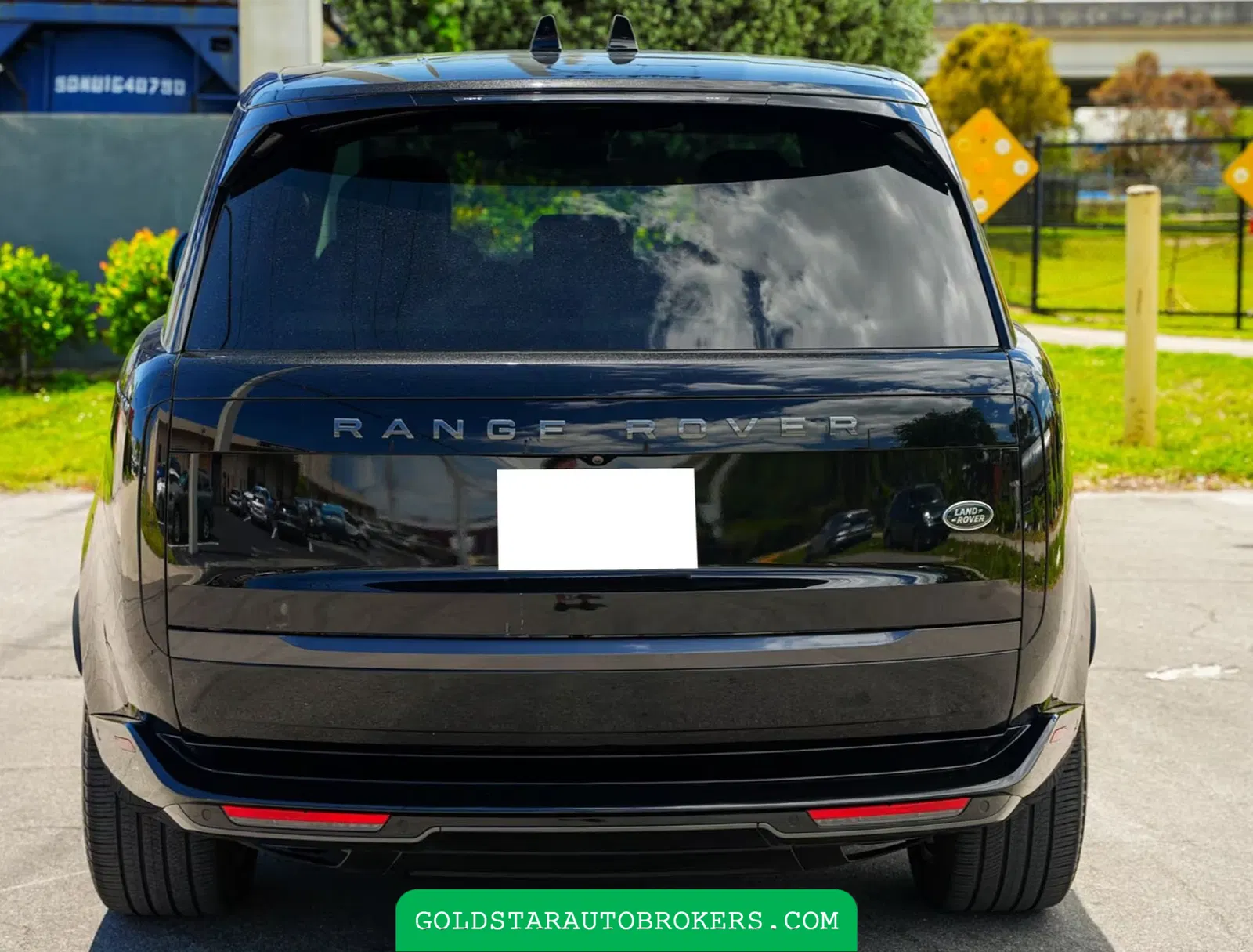 2023 Land Rover Range Rover SE P400