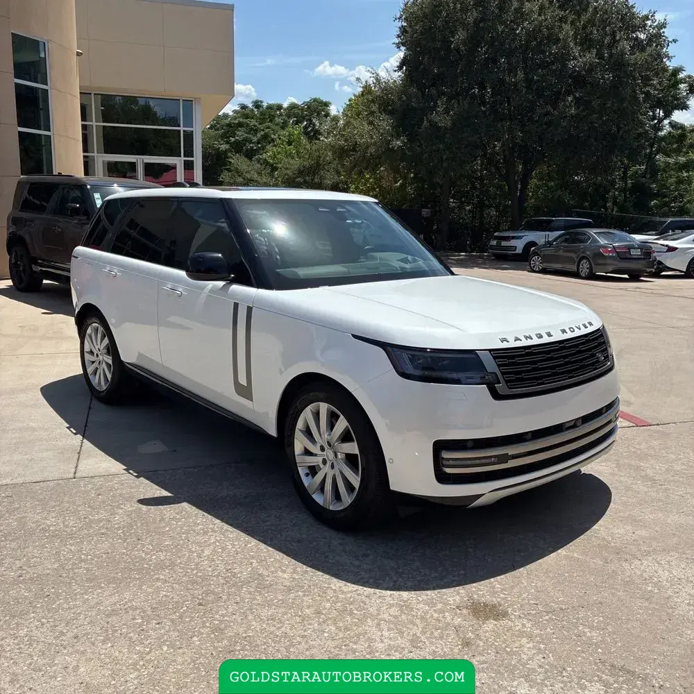 2024 Land Rover Range Rover SE P400