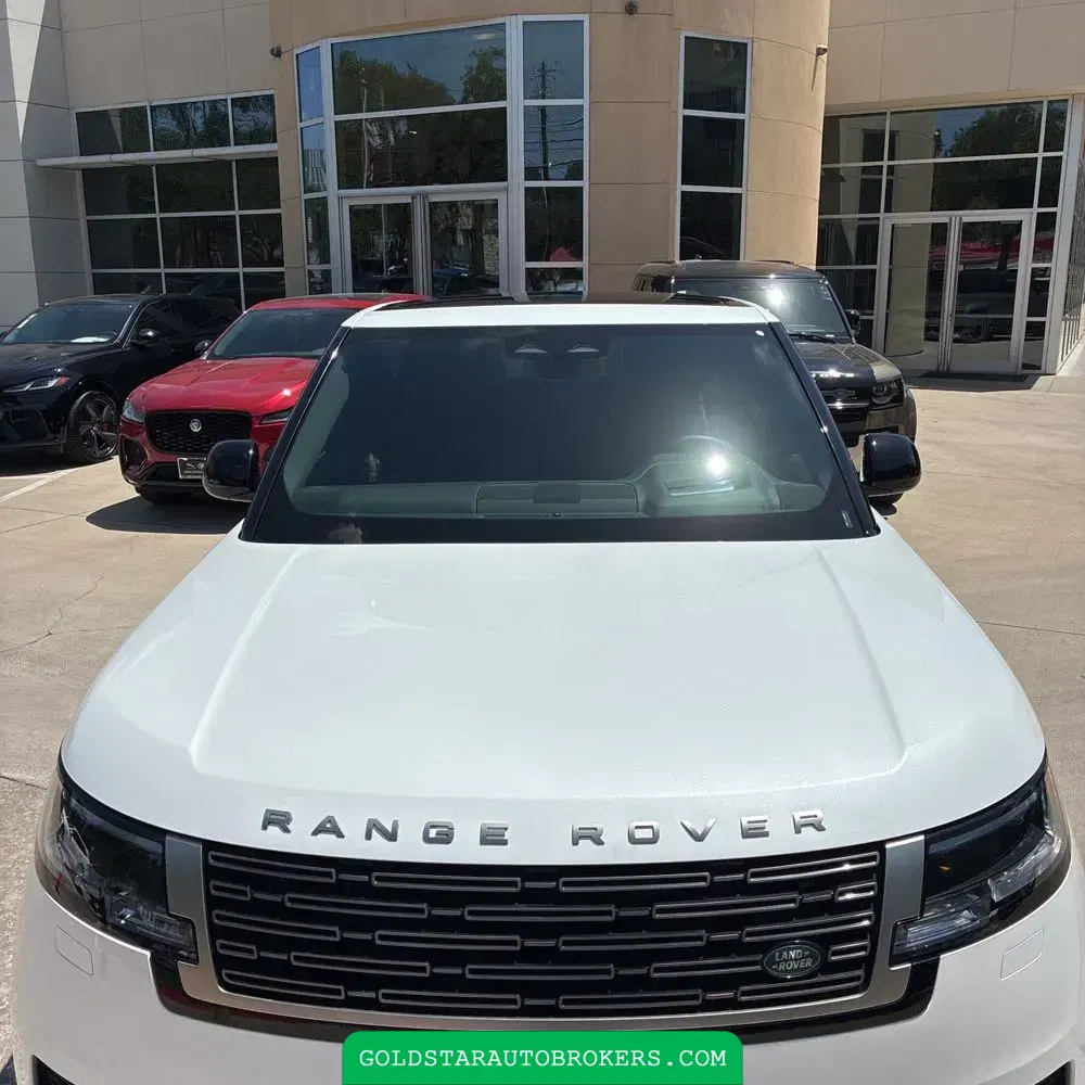 2024 Land Rover Range Rover SE P400