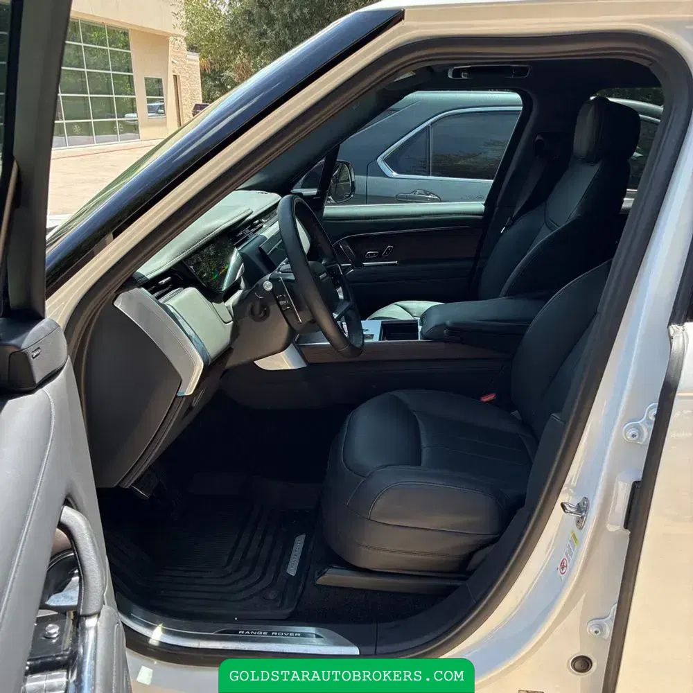 2024 Land Rover Range Rover SE P400
