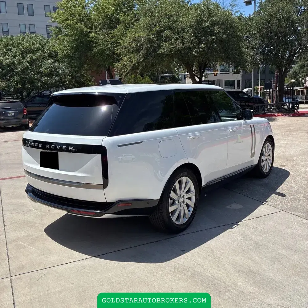 2024 Land Rover Range Rover SE P400