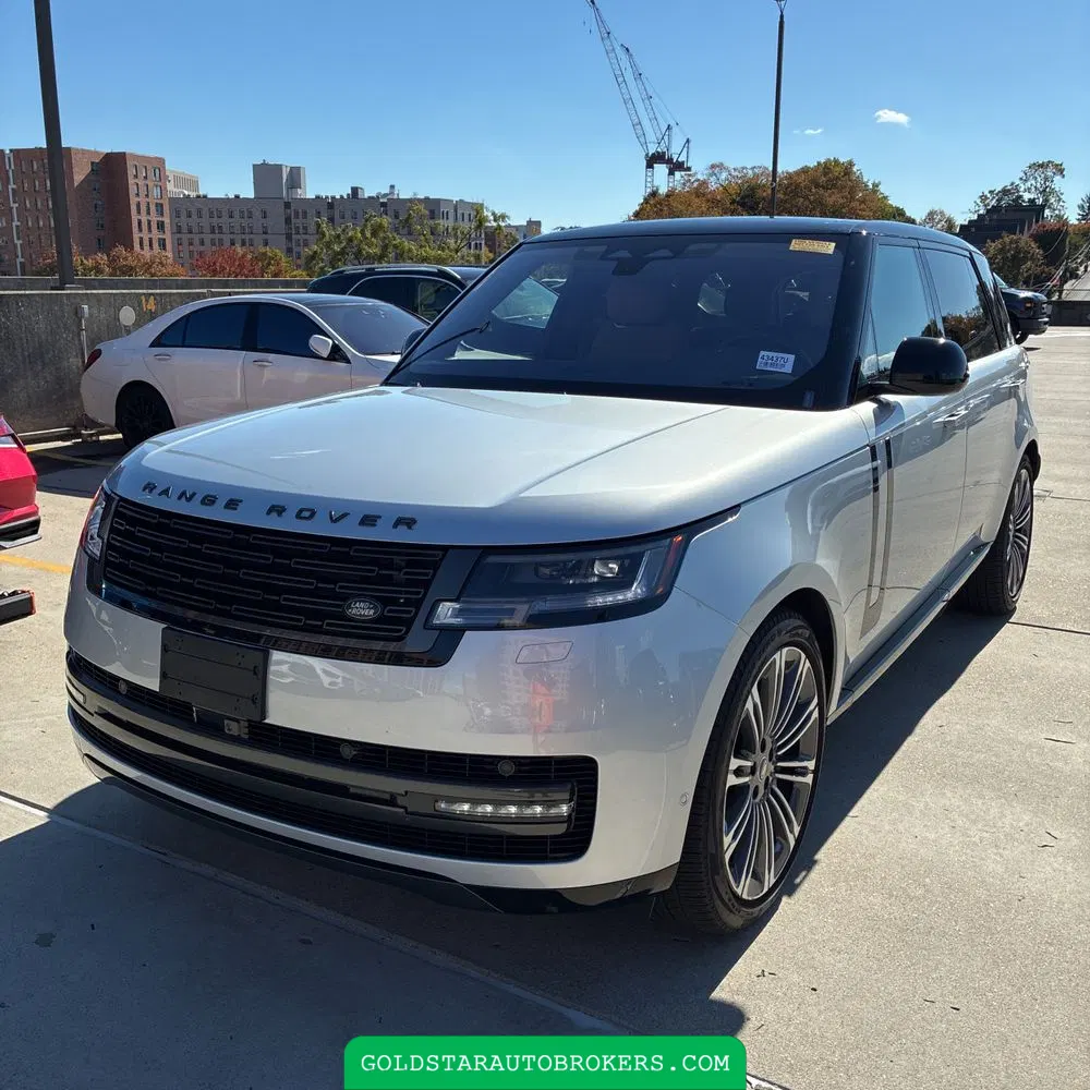 2023 Land Rover Range Rover P530 SE LWB