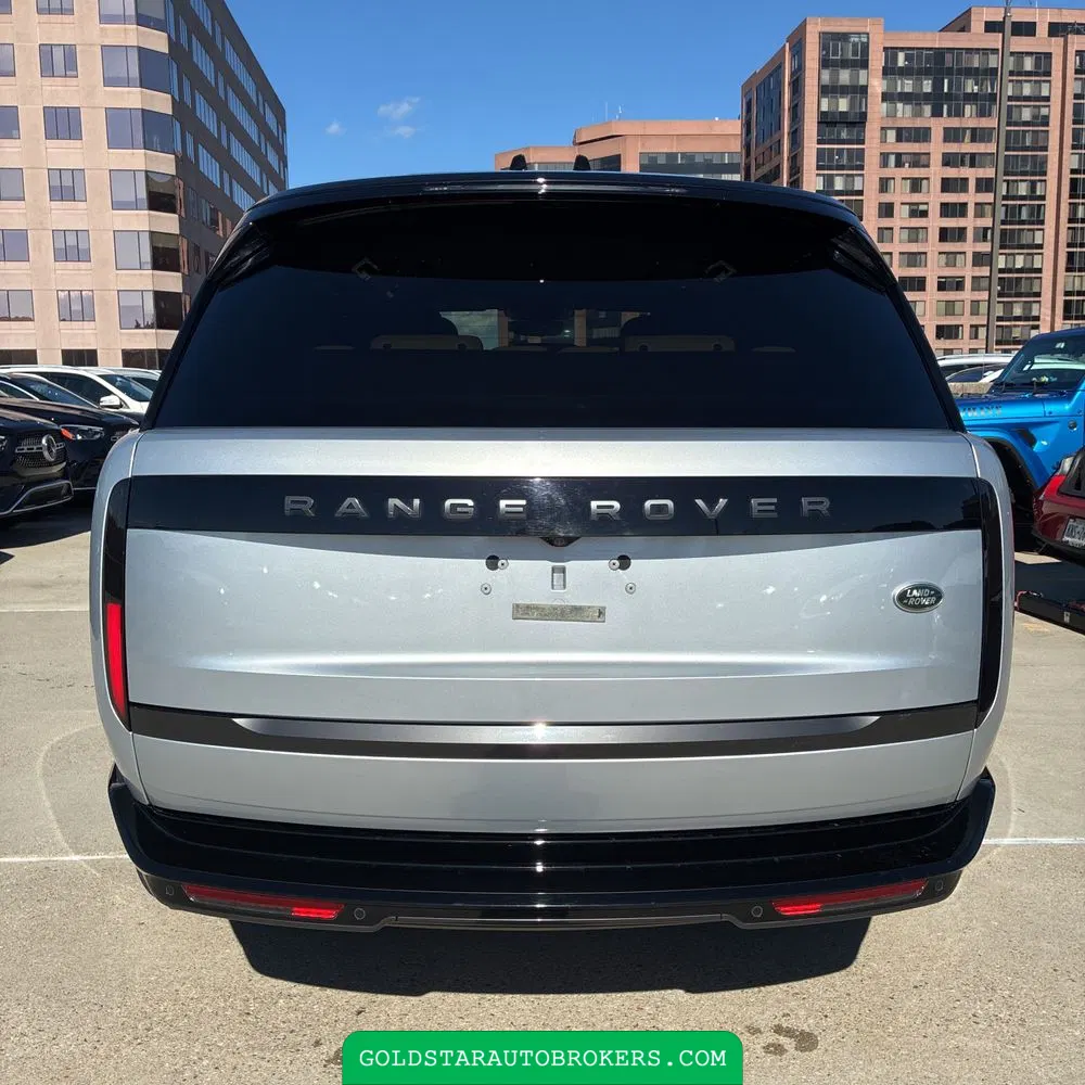 2023 Land Rover Range Rover P530 SE LWB