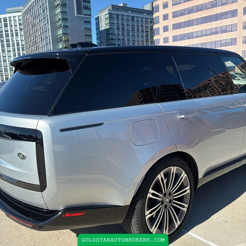 2023 Land Rover Range Rover P530 SE LWB