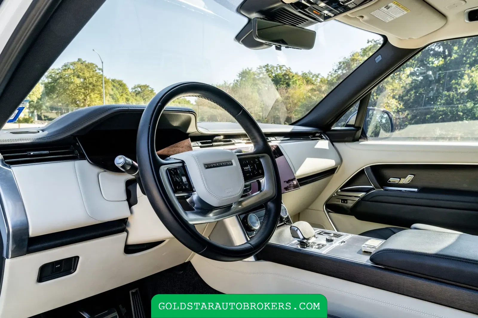 2022 Land Rover Range Rover P530 SE LWB