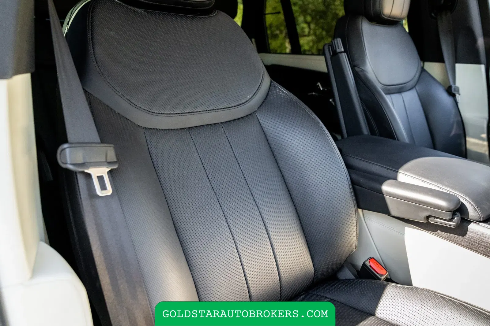 2022 Land Rover Range Rover P530 SE LWB
