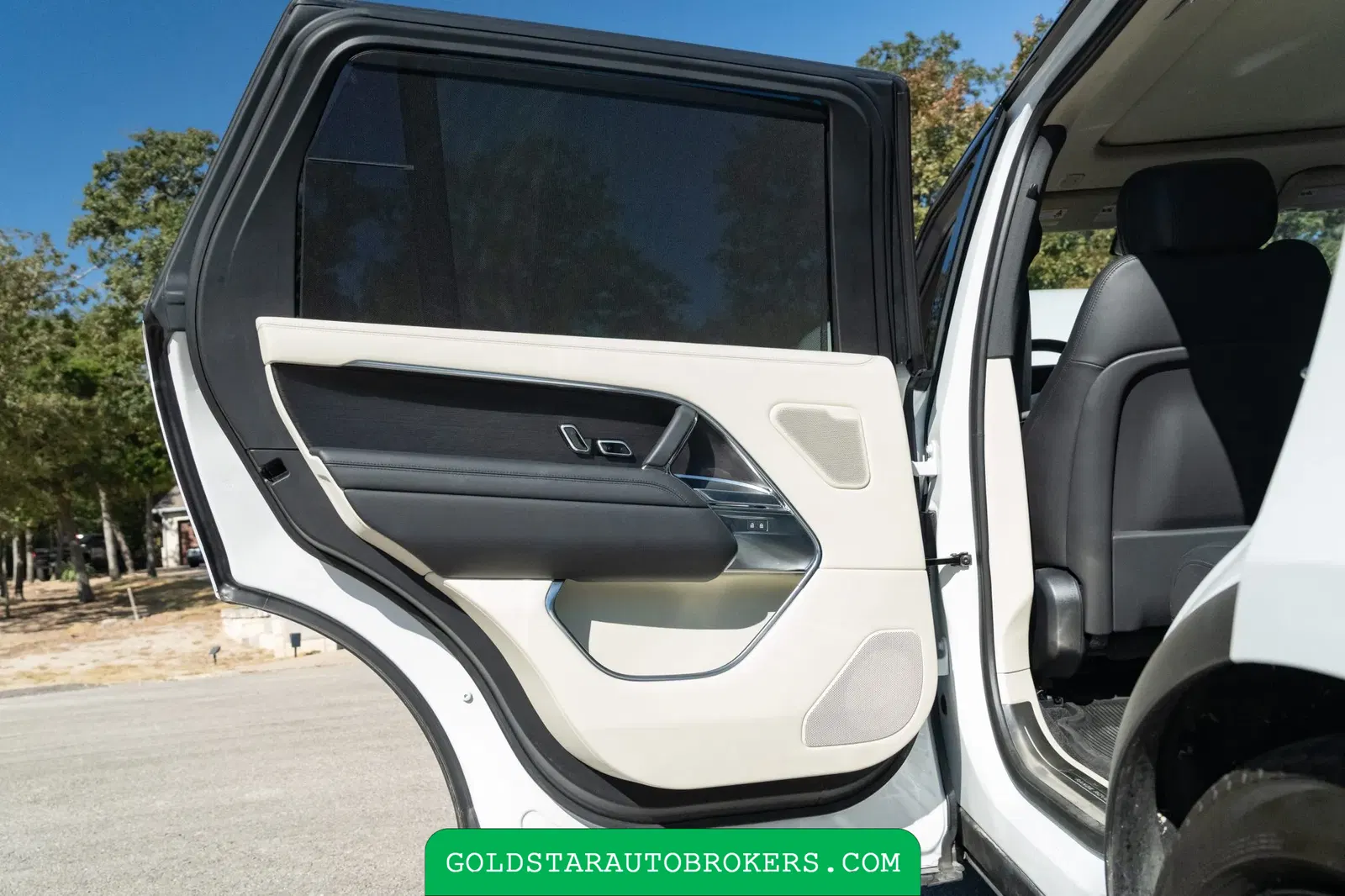2022 Land Rover Range Rover P530 SE LWB