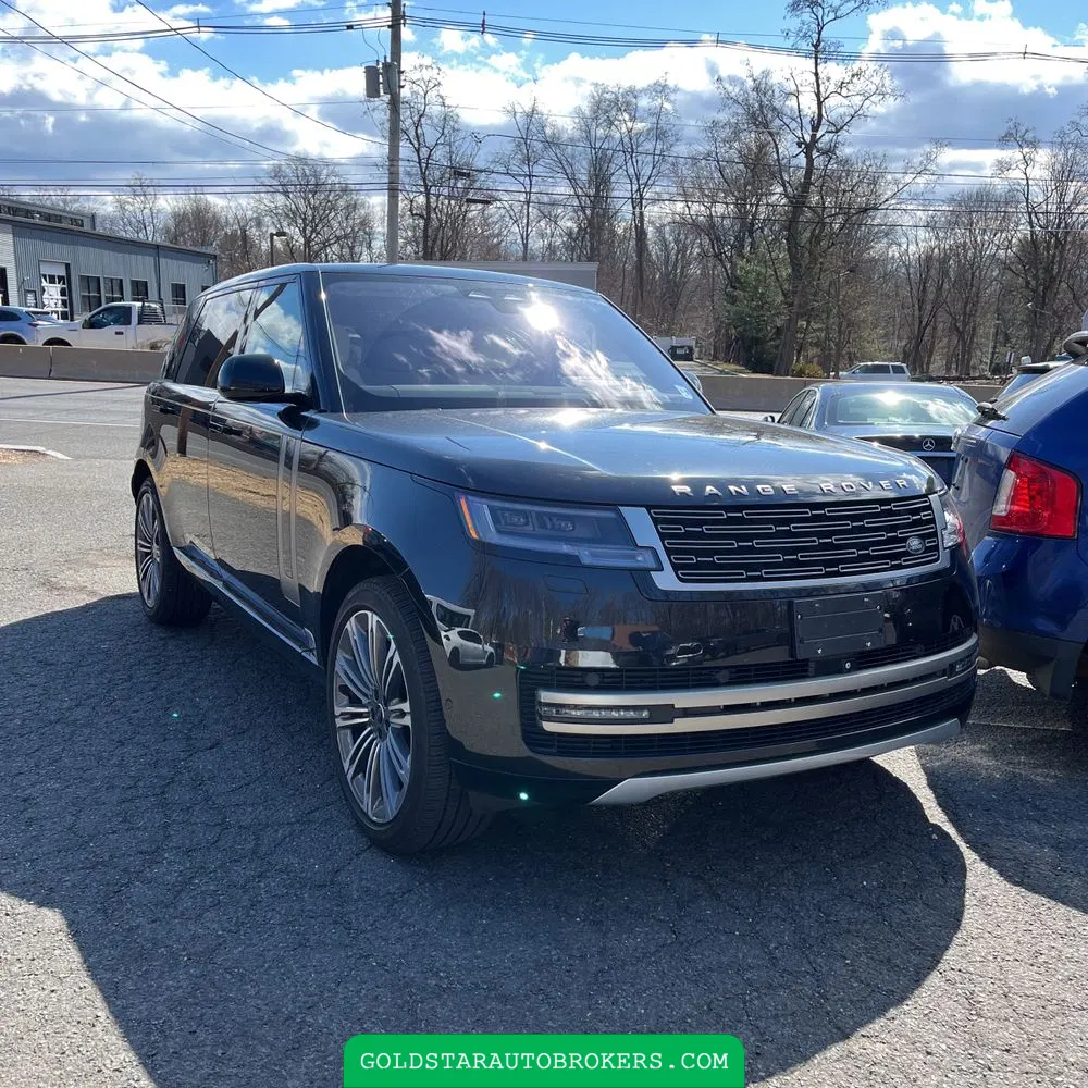 2023 Land Rover Range Rover P530 SE LWB