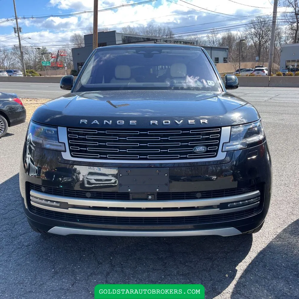 2023 Land Rover Range Rover P530 SE LWB