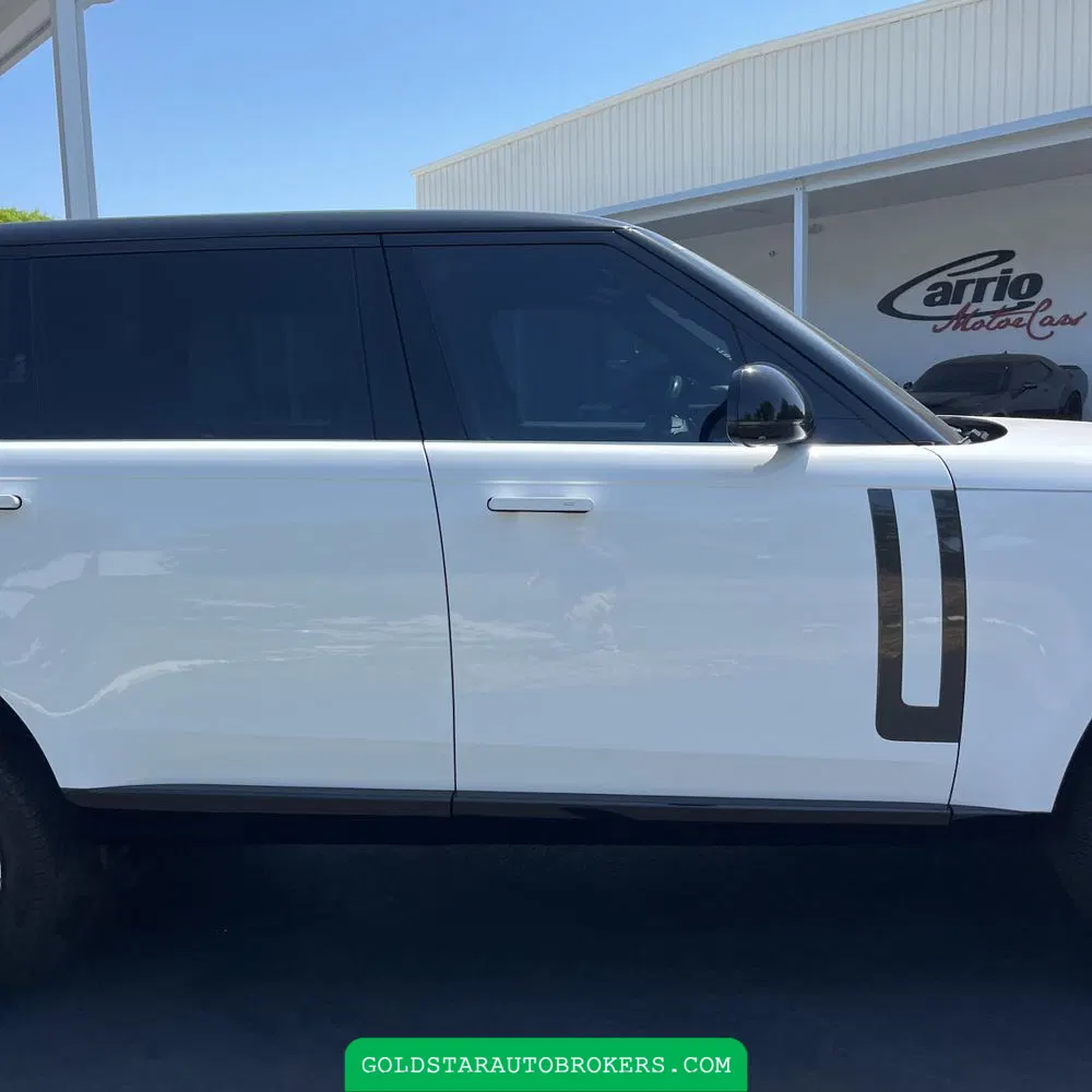 2023 Land Rover Range Rover P530 SE LWB