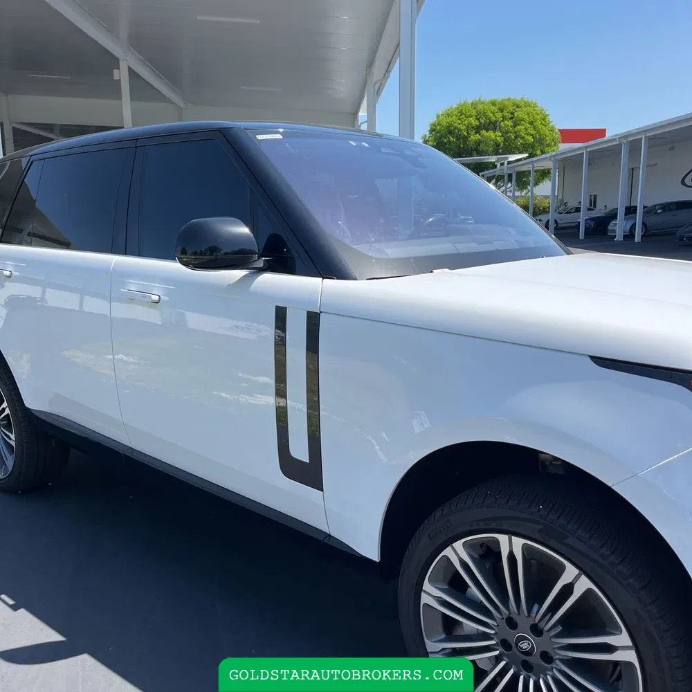 2023 Land Rover Range Rover P530 SE LWB
