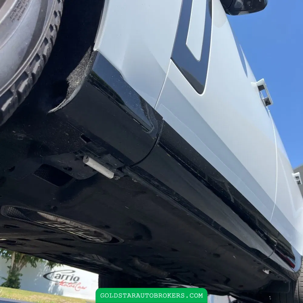 2023 Land Rover Range Rover P530 SE LWB