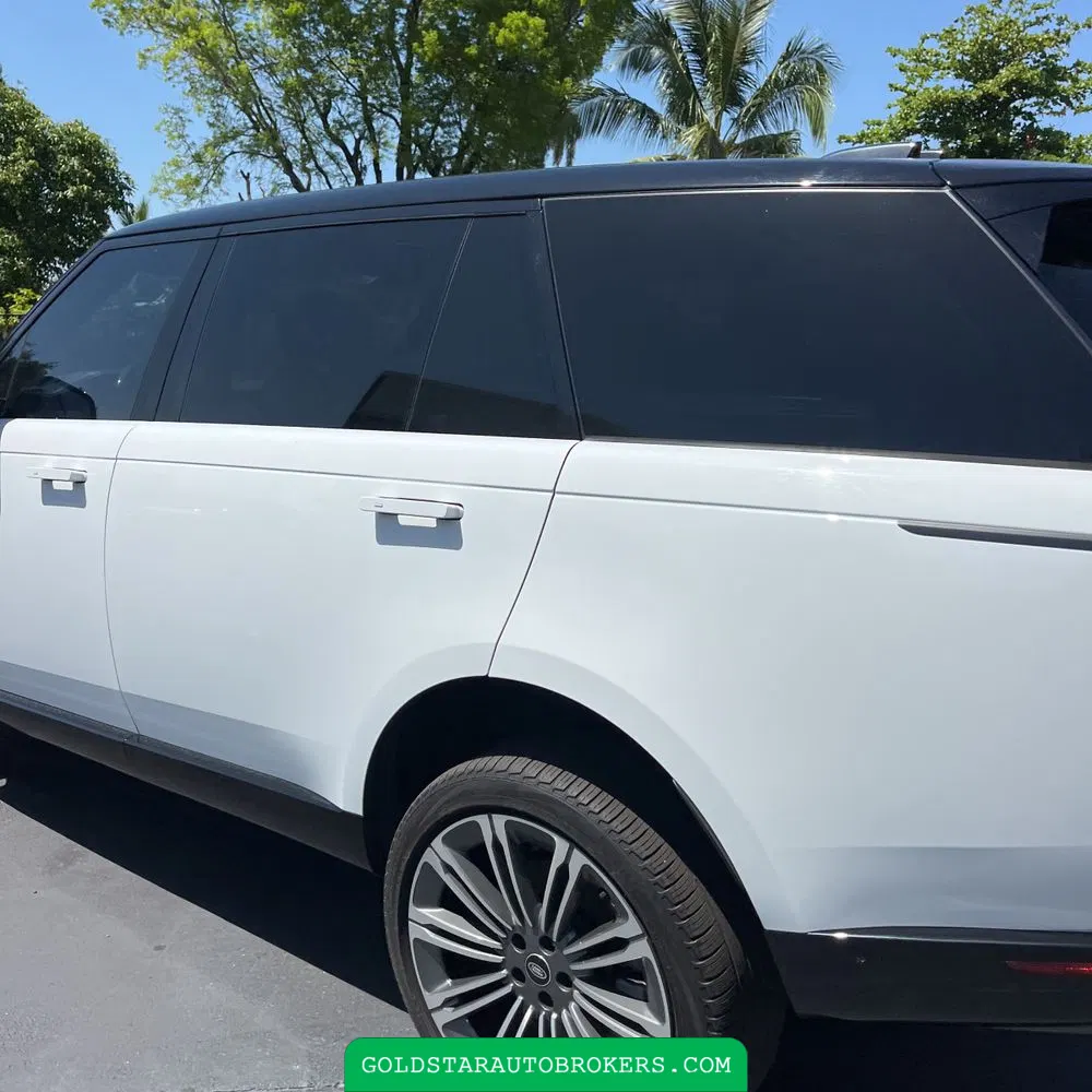 2023 Land Rover Range Rover P530 SE LWB