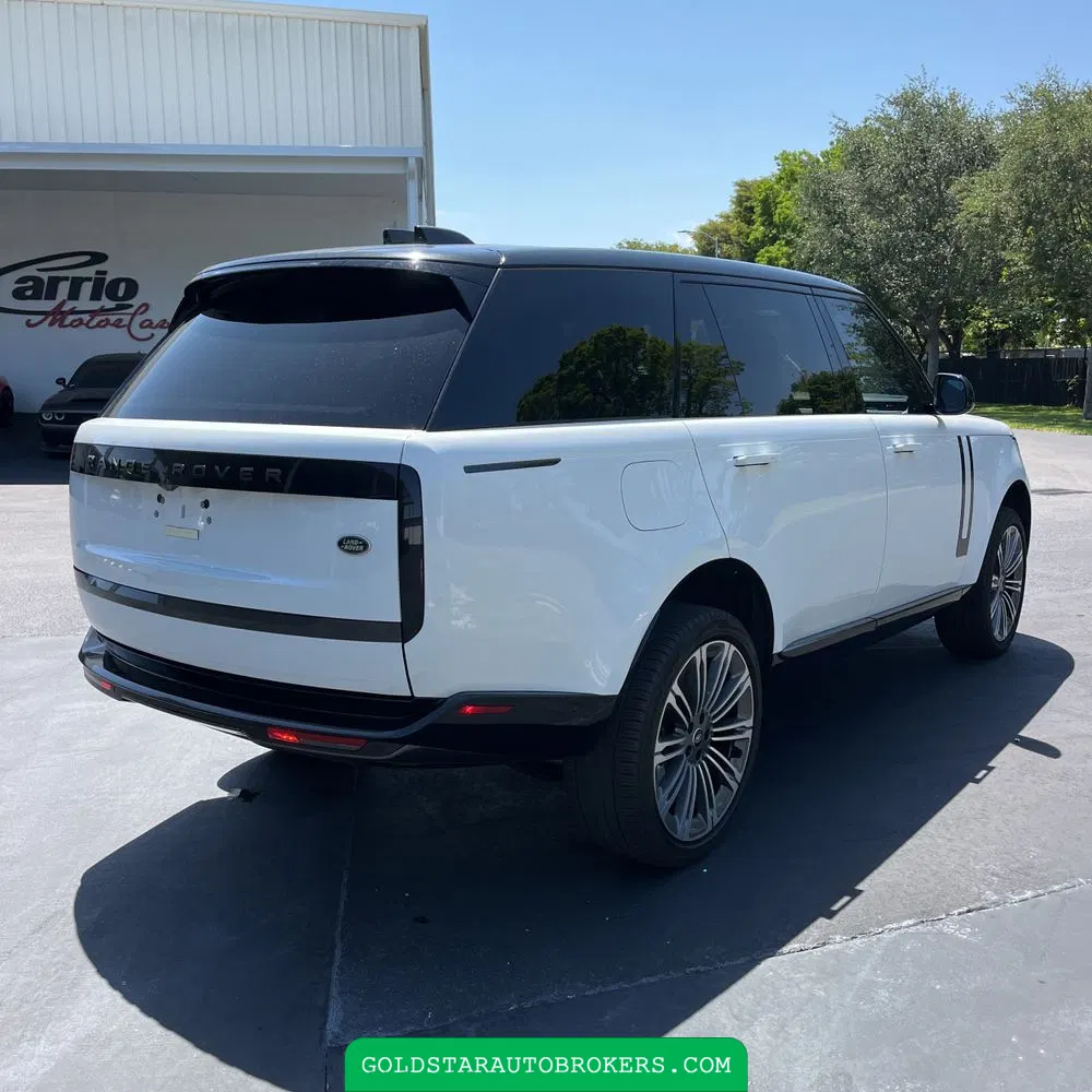 2023 Land Rover Range Rover P530 SE LWB