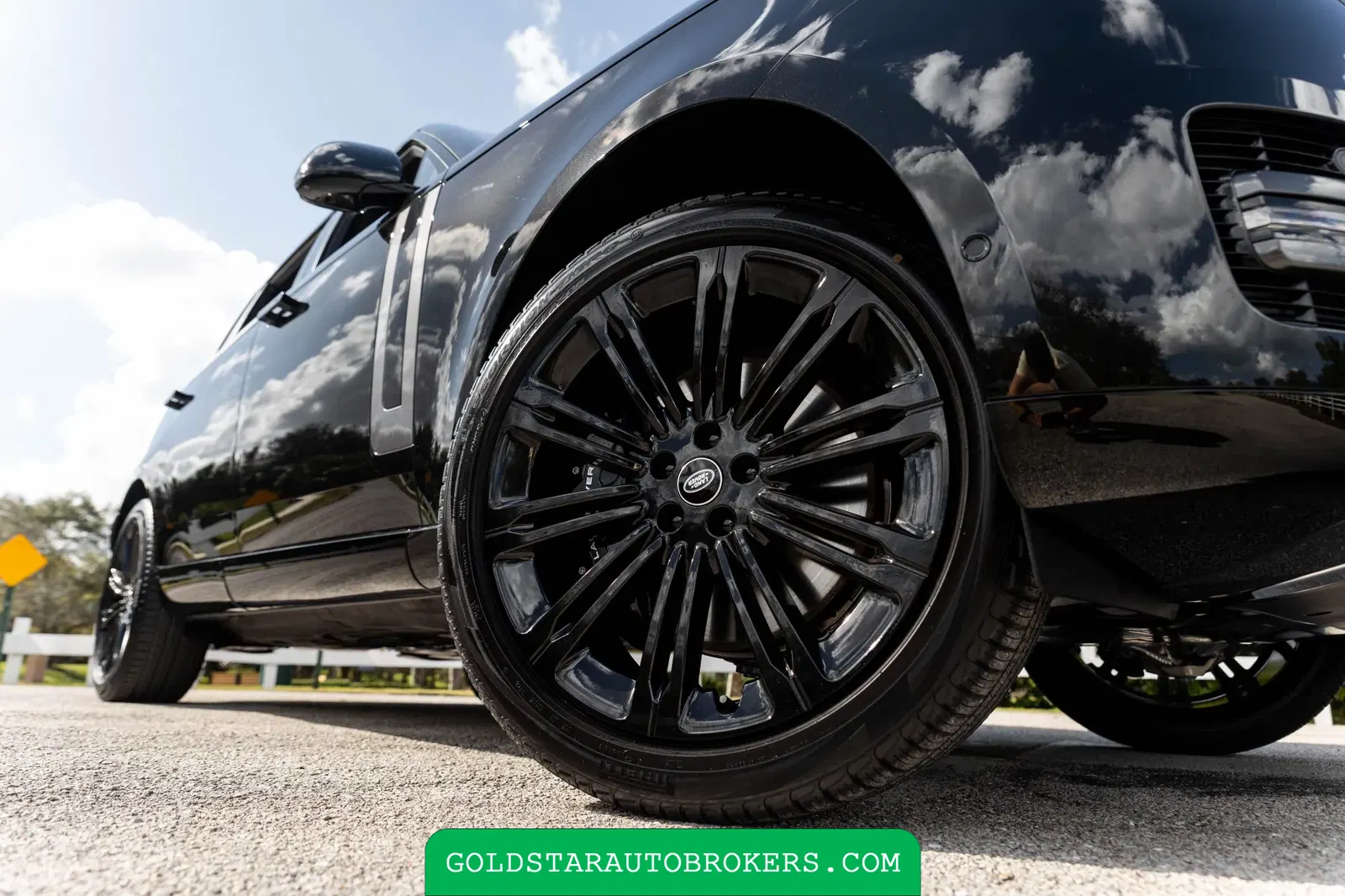 2023 Land Rover Range Rover P530 SE