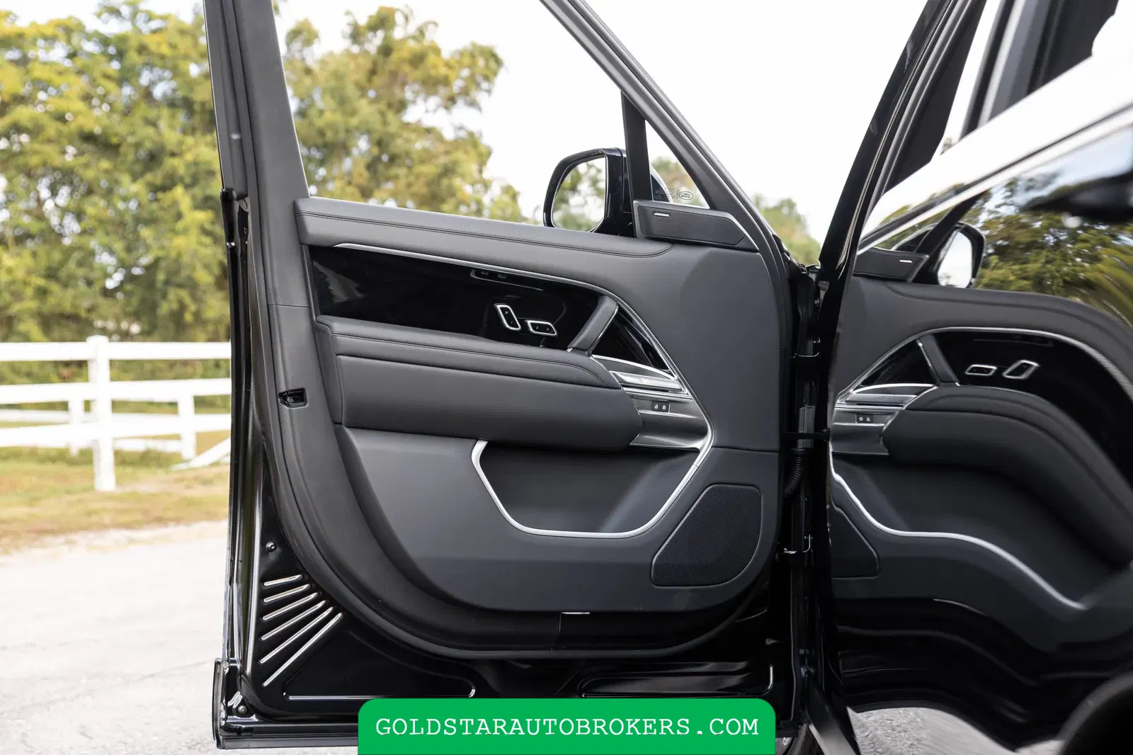 2023 Land Rover Range Rover P530 SE