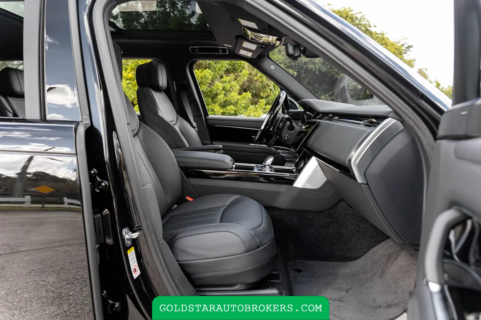 2023 Land Rover Range Rover P530 SE