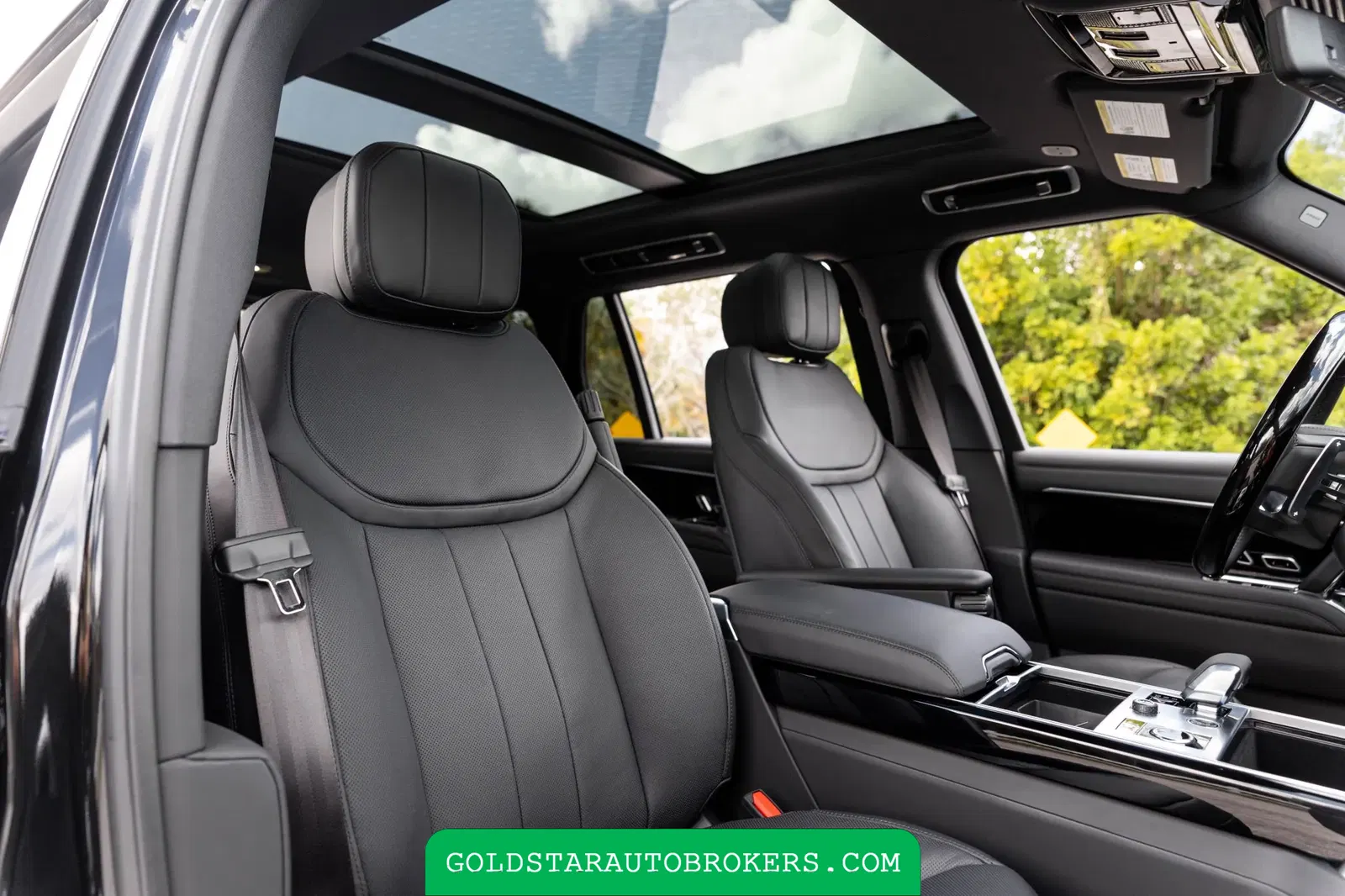 2023 Land Rover Range Rover P530 SE
