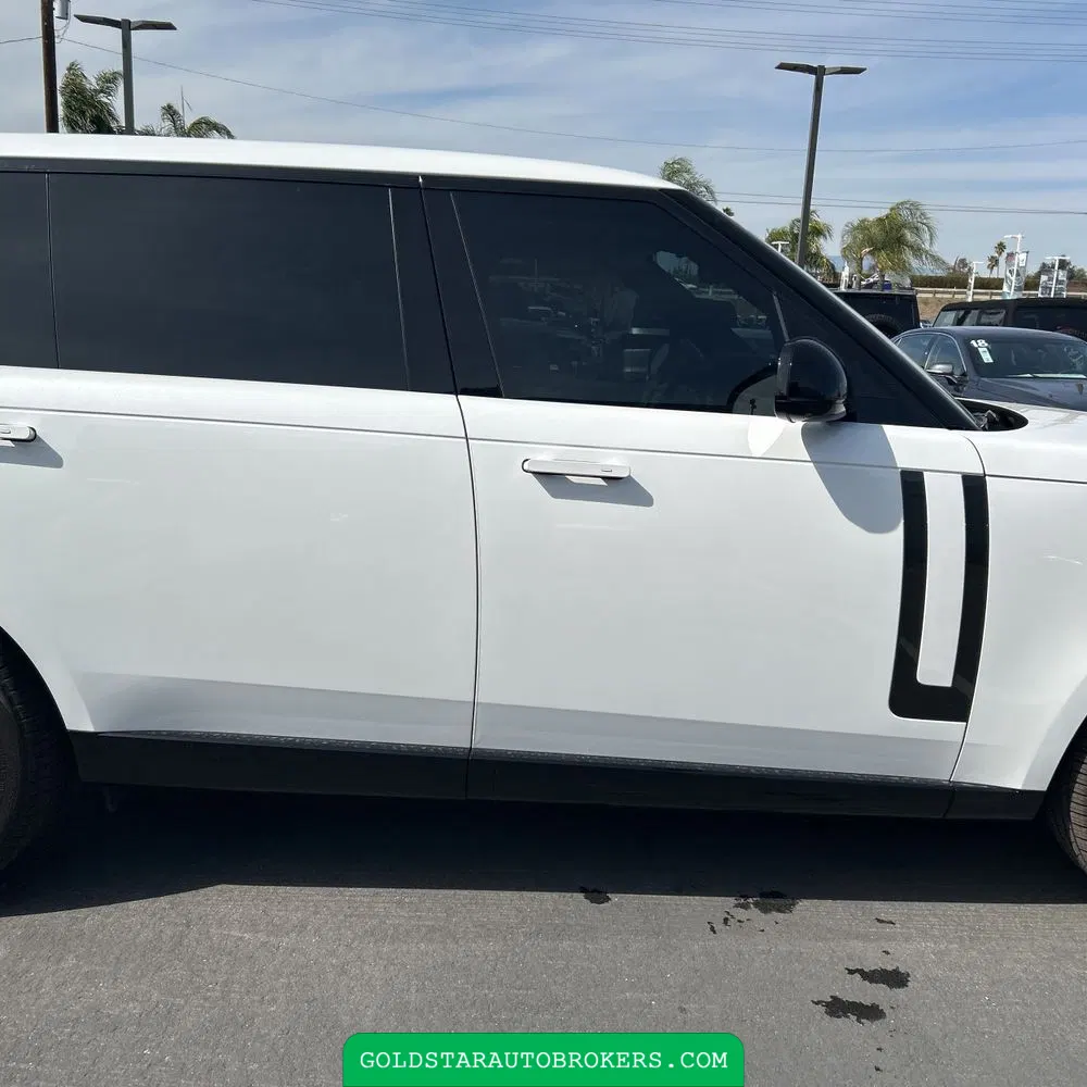 2023 Land Rover Range Rover P530 SE LWB