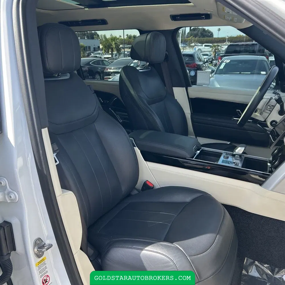 2023 Land Rover Range Rover P530 SE LWB