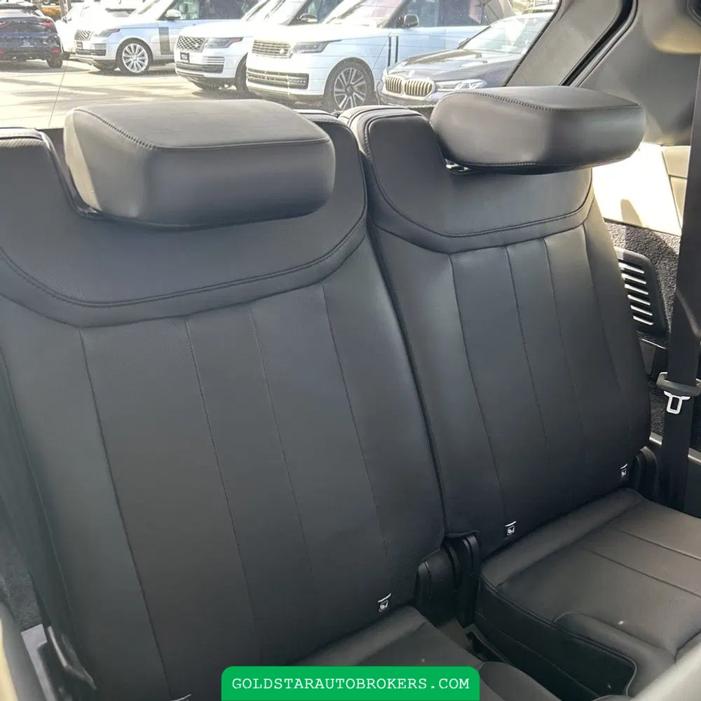 2023 Land Rover Range Rover P530 SE LWB