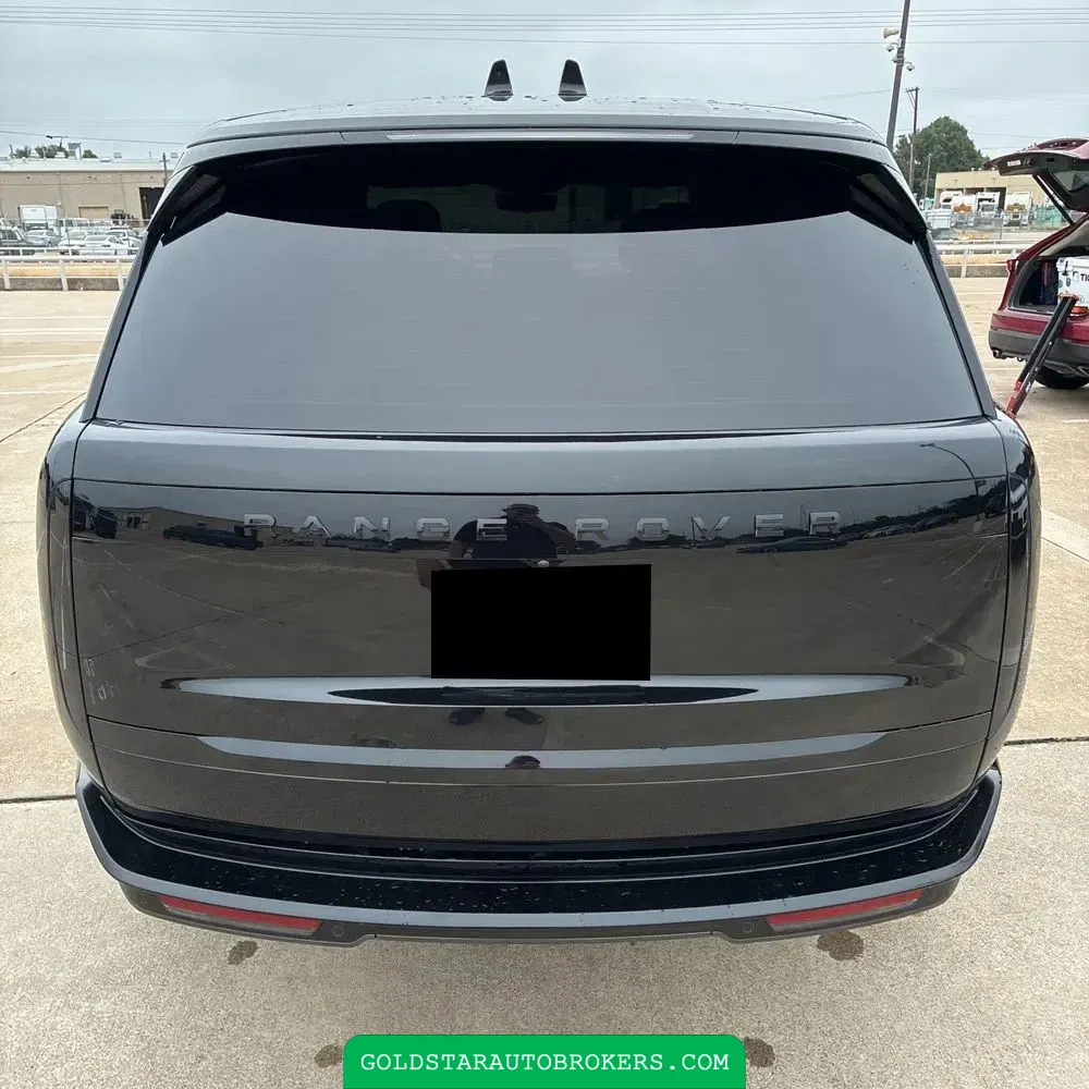 2025 Land Rover Range Rover SE P530