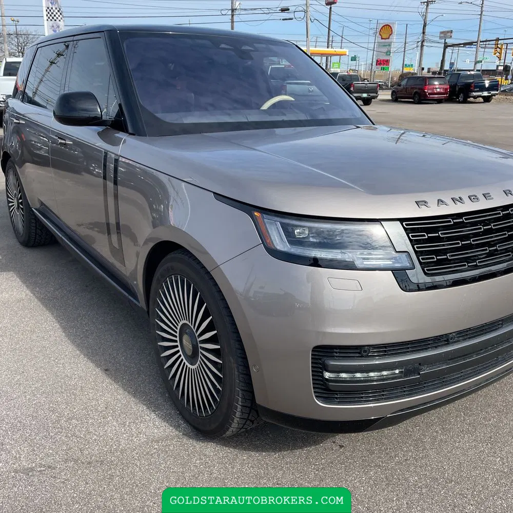 2023 Land Rover Range Rover P400 SE LWB