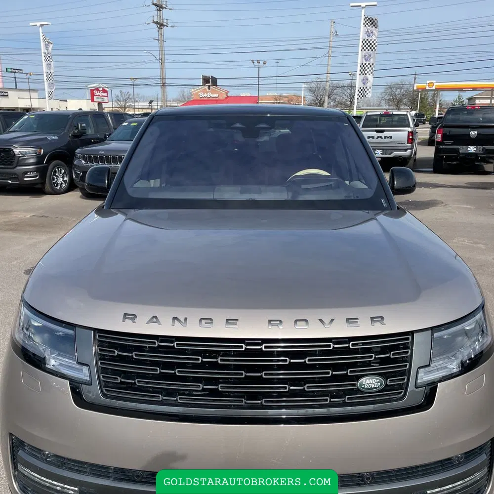 2023 Land Rover Range Rover P400 SE LWB