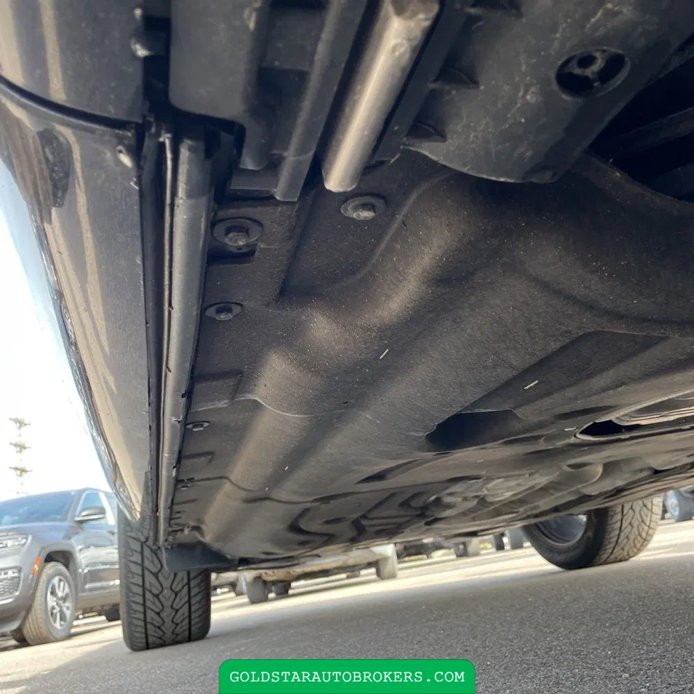 2023 Land Rover Range Rover P400 SE LWB