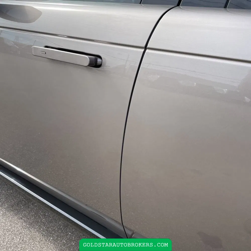 2023 Land Rover Range Rover P400 SE LWB