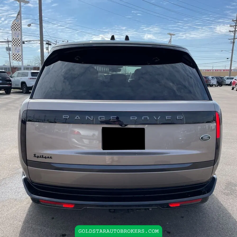 2023 Land Rover Range Rover P400 SE LWB