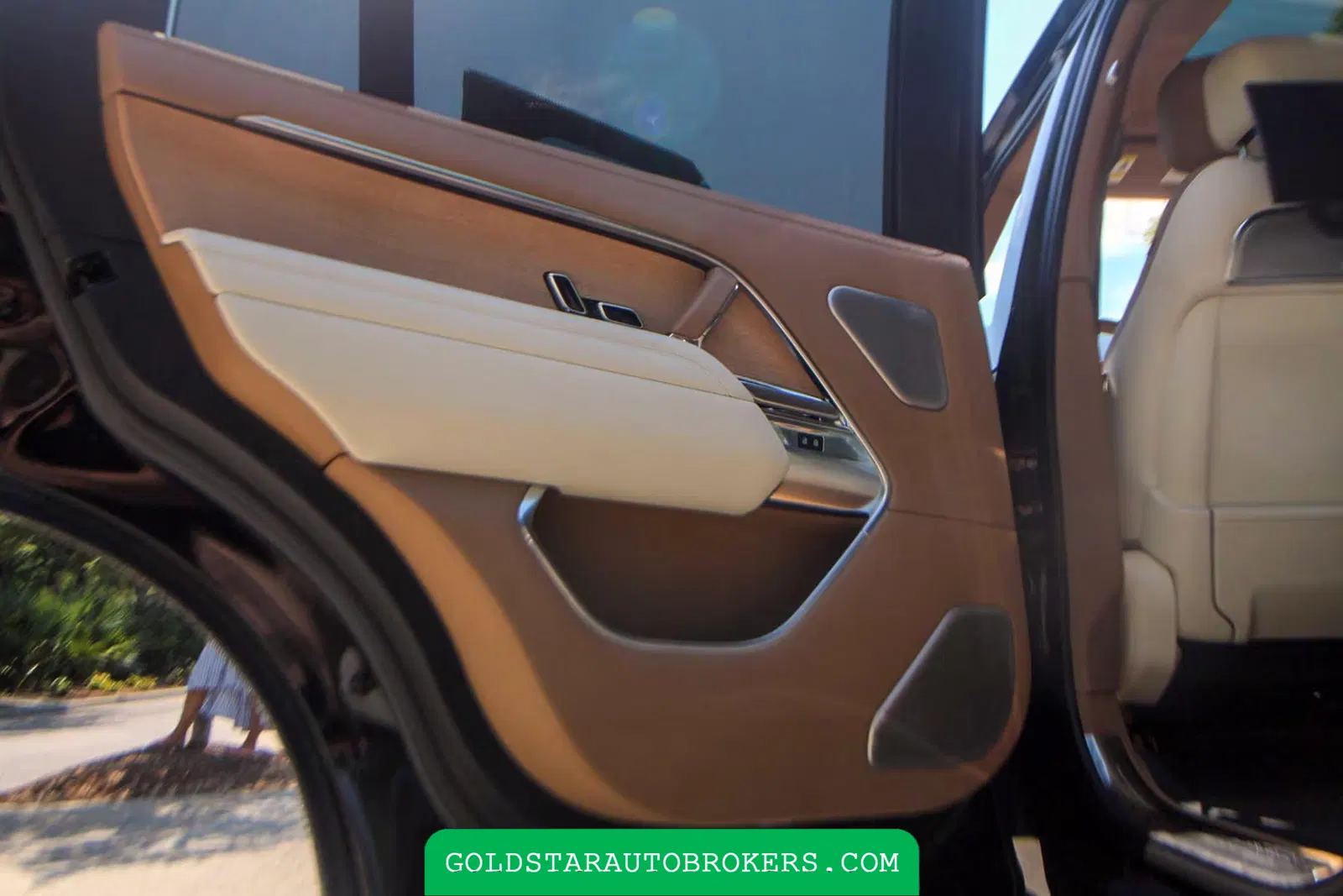 2023 Land Rover Range Rover SV