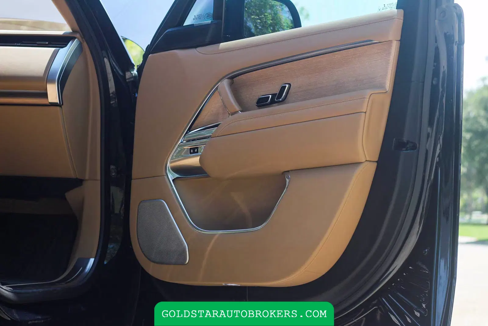 2023 Land Rover Range Rover SV