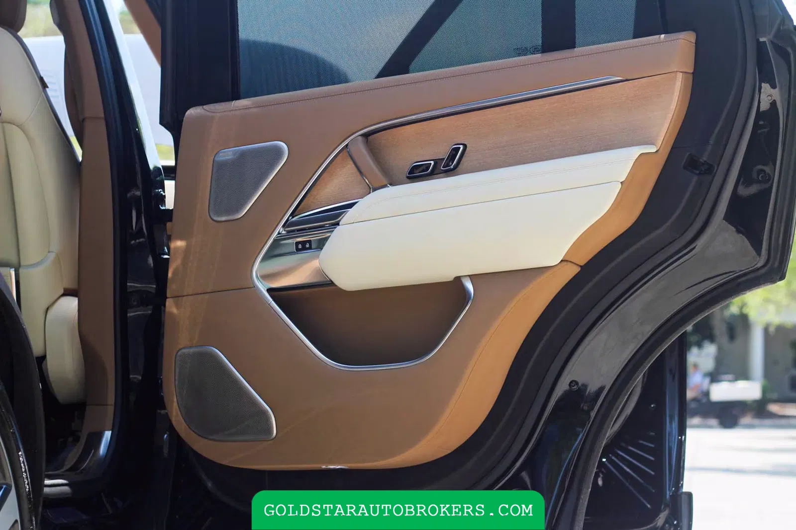 2023 Land Rover Range Rover SV