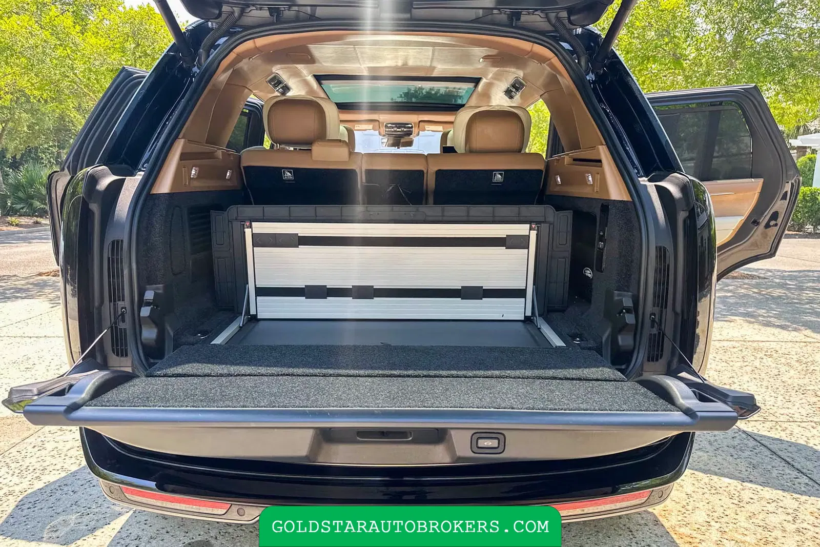 2023 Land Rover Range Rover SV