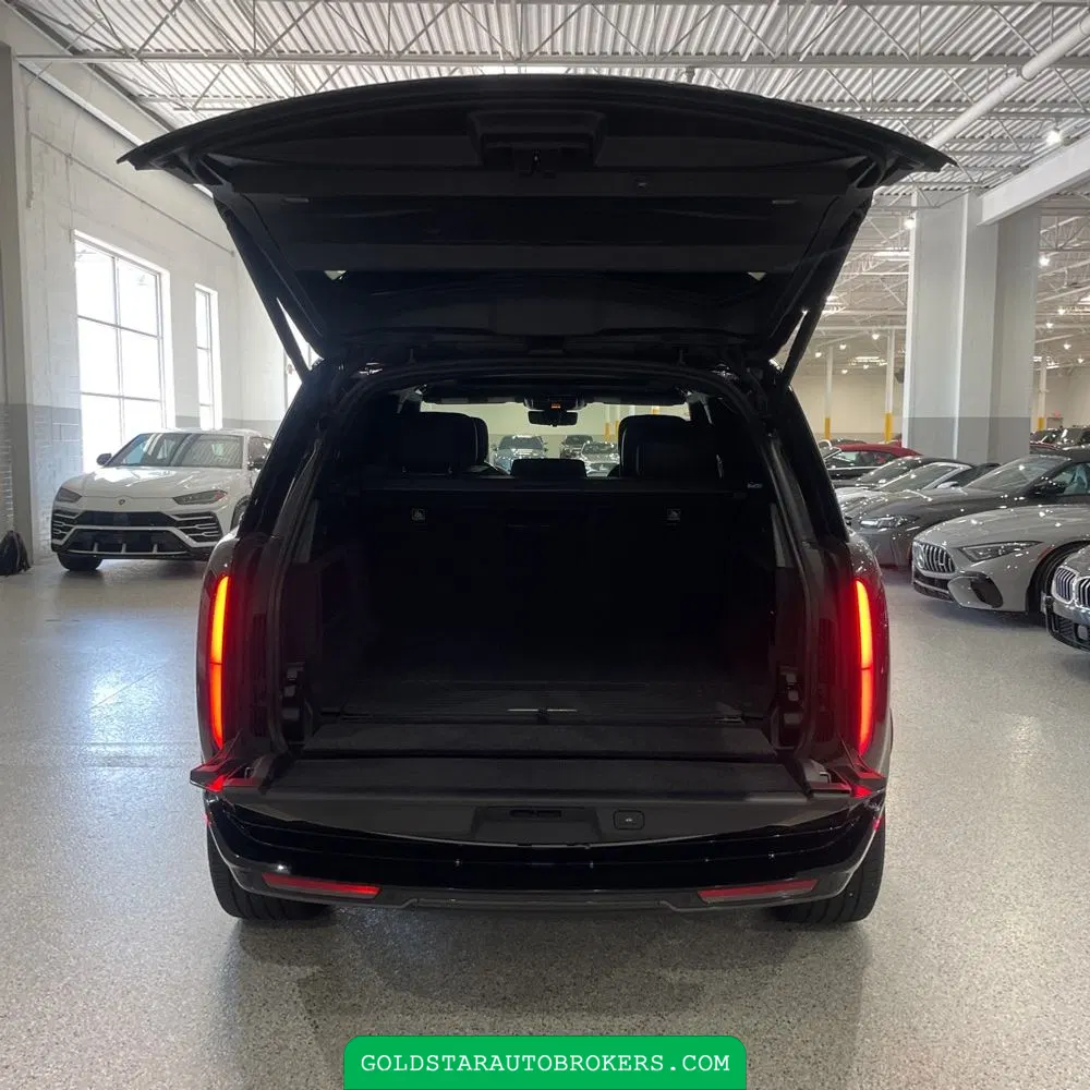 2024 Land Rover Range Rover SV P615