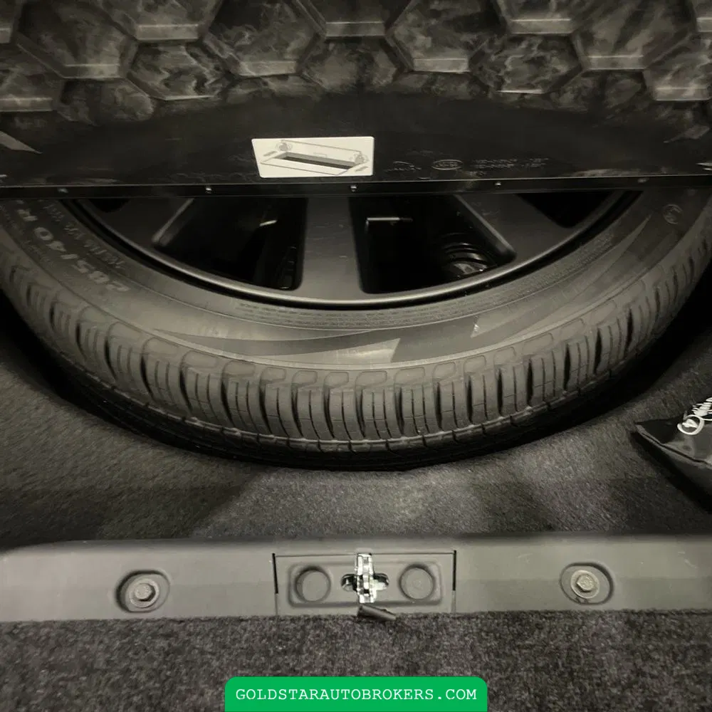 2024 Land Rover Range Rover SV P615