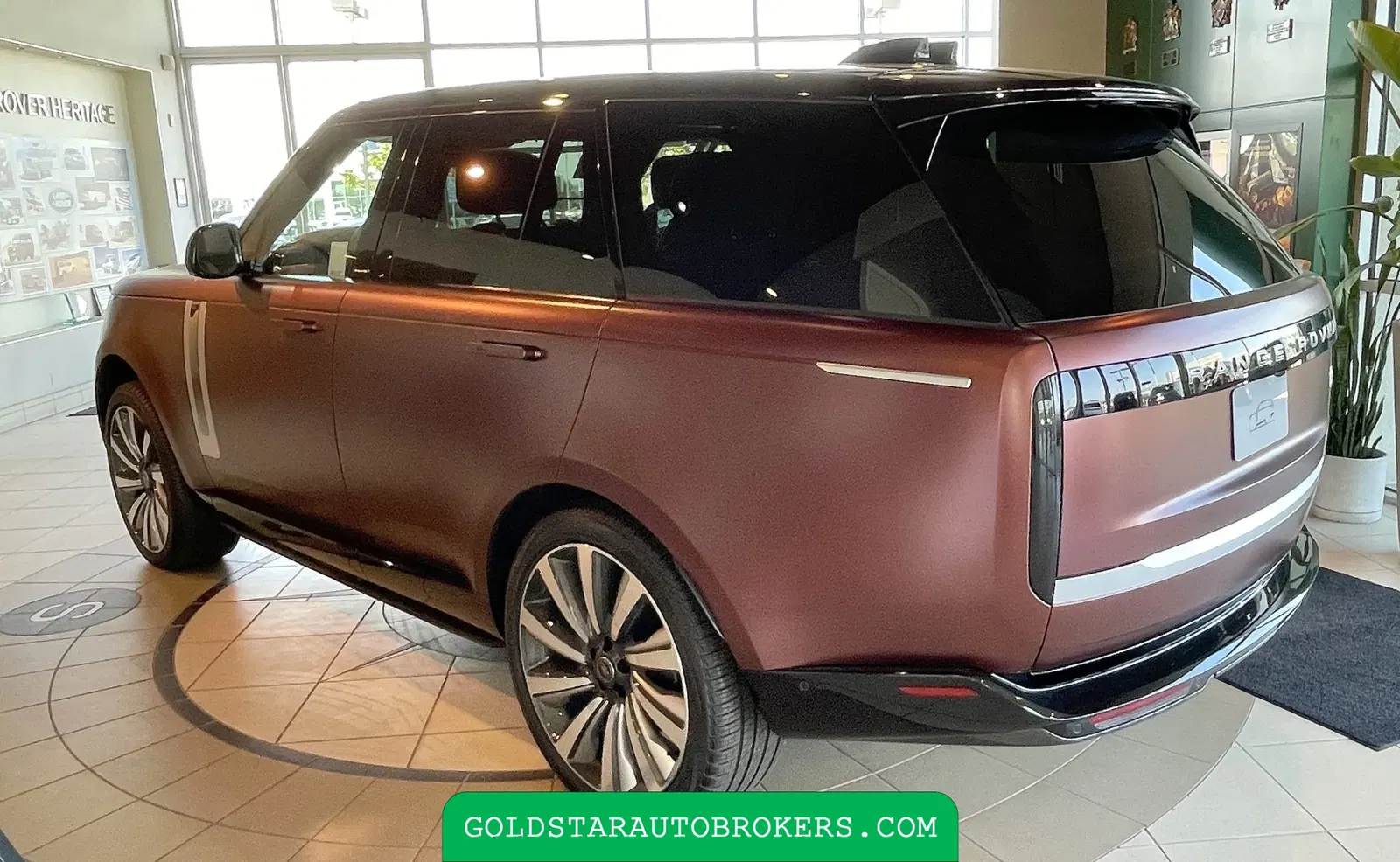 2024 Land Rover Range Rover P615 SV SWB