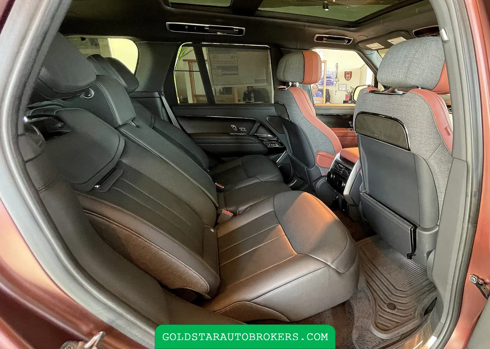 2024 Land Rover Range Rover P615 SV SWB