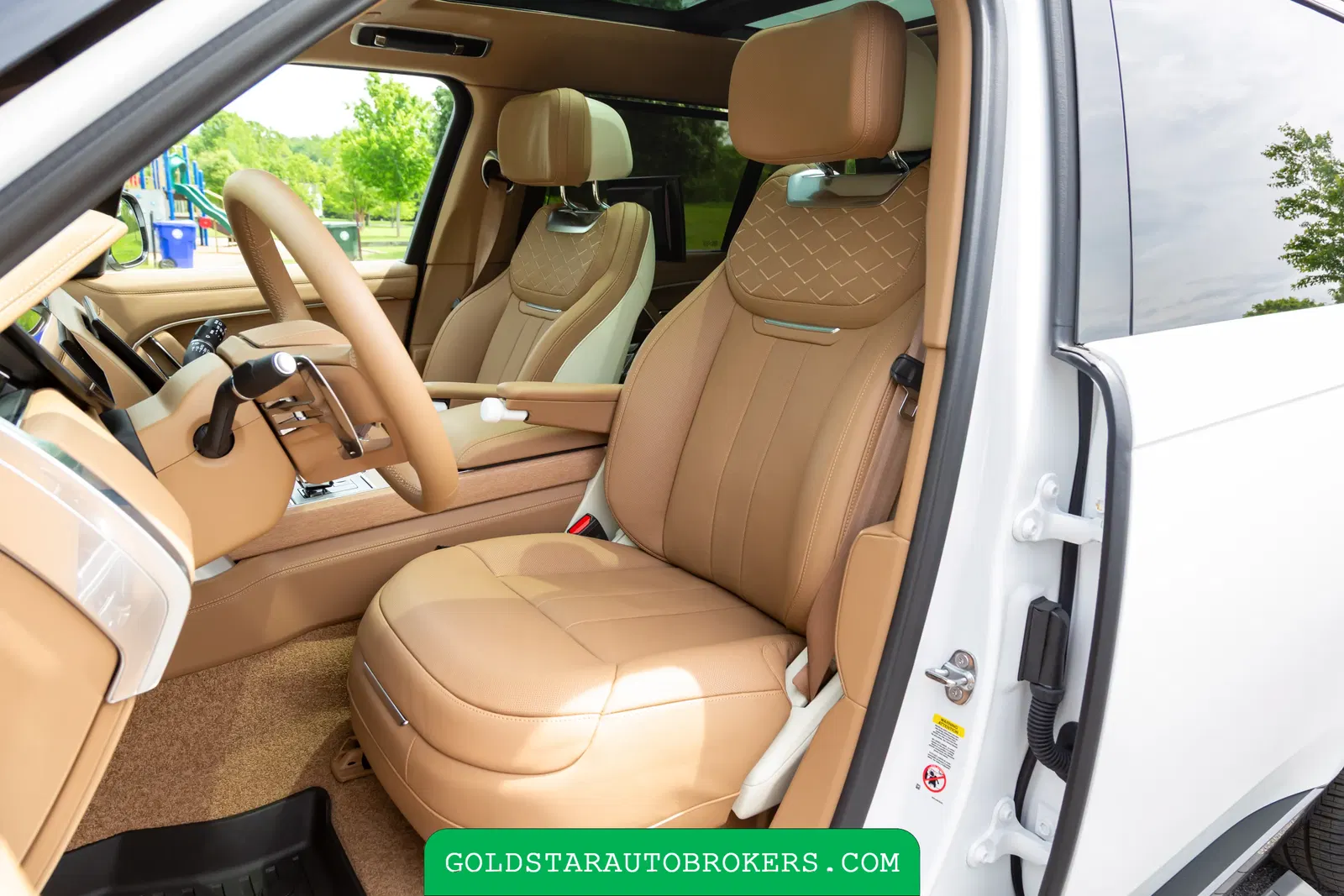 2024 Land Rover Range Rover SV LWB P615 Signature Suite