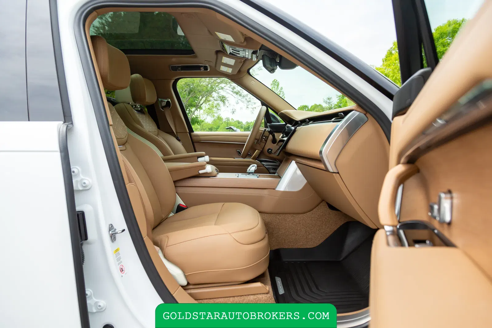 2024 Land Rover Range Rover SV LWB P615 Signature Suite