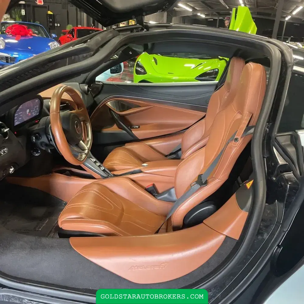 2018 McLaren 720S Base