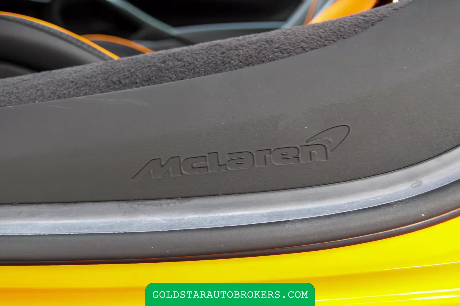 2023 McLaren Artura Performance