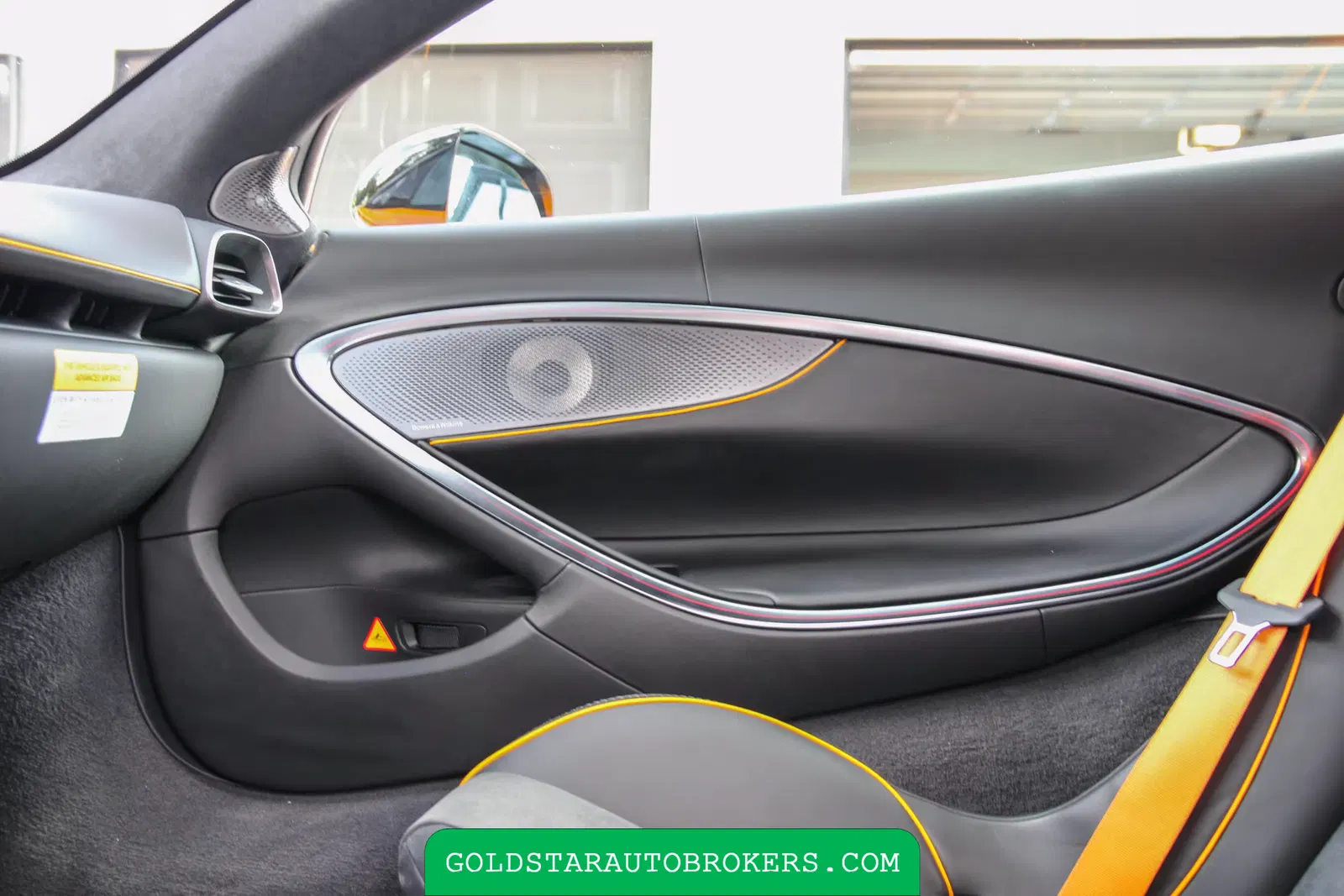 2023 McLaren Artura Performance